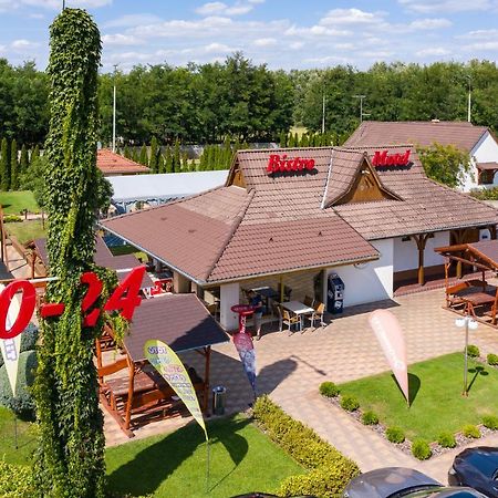 Csalanosi Vendeghaz Hotel Kecskemét Exterior photo