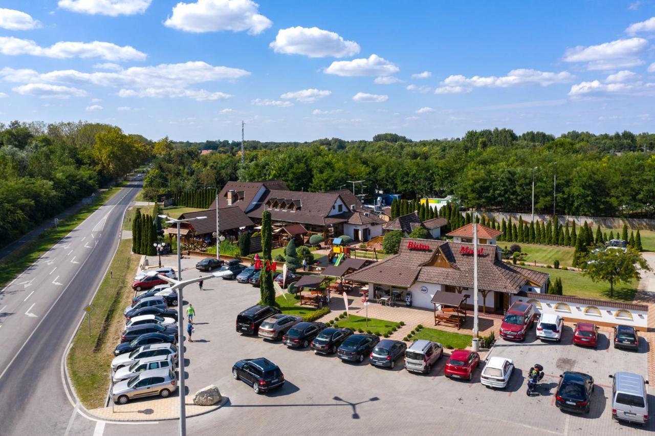 Csalanosi Vendeghaz Hotel Kecskemét Exterior photo